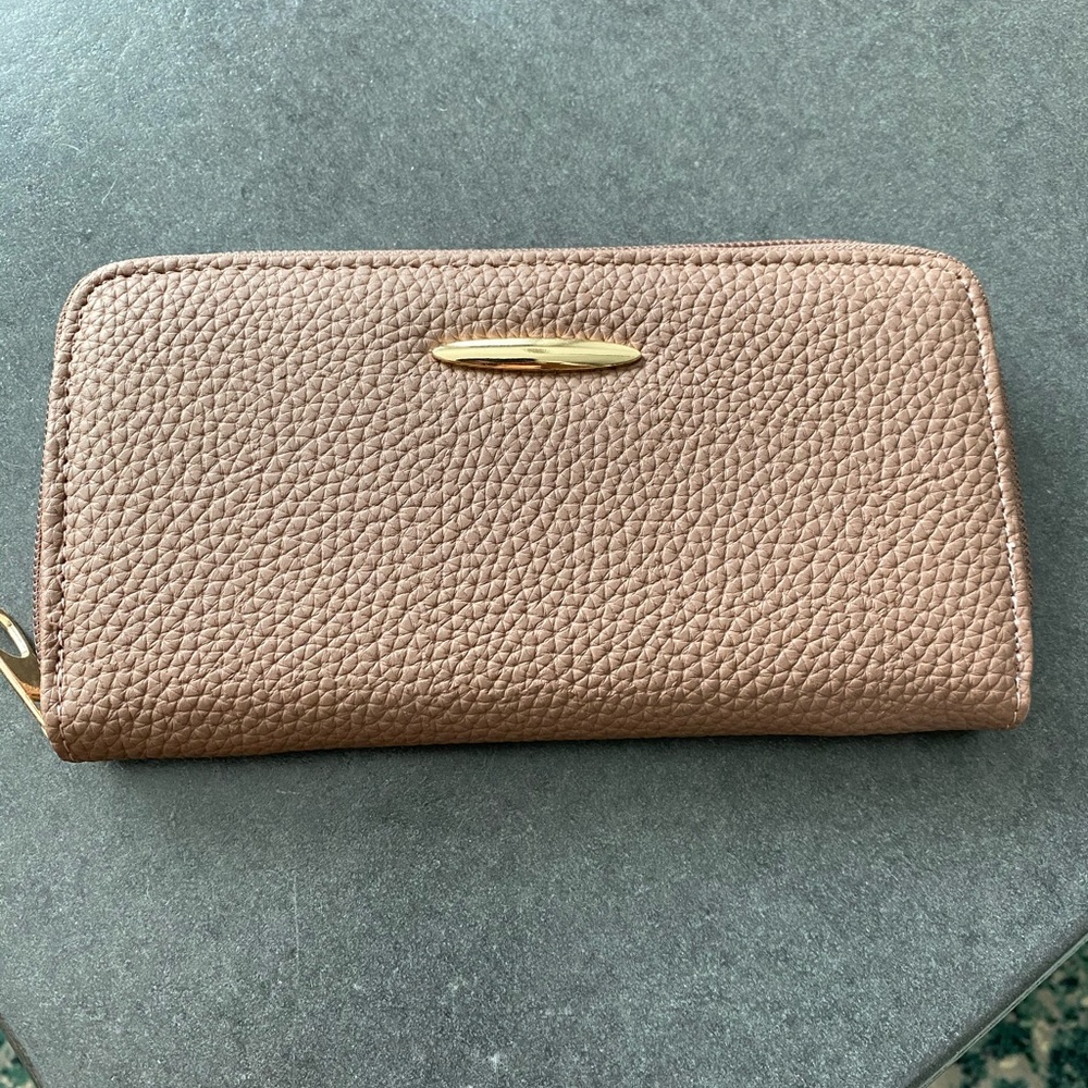 Nude Wallet